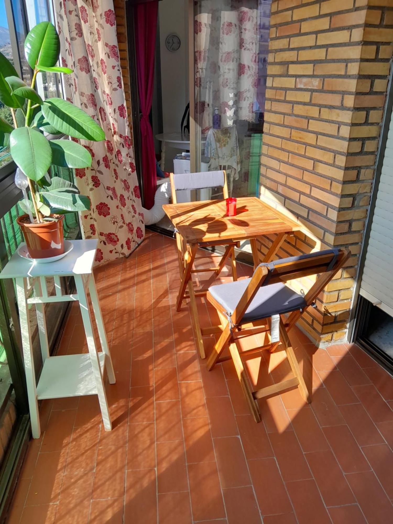 Room In Shared Apartment With Parking Almuñécar Exterior foto